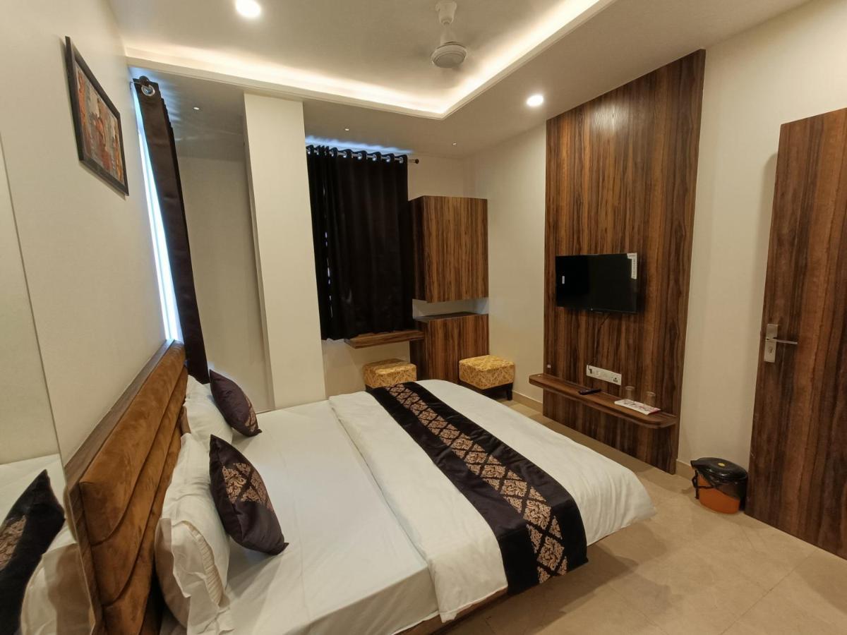 Hotel Vrinda Inn Udaipur Exteriör bild
