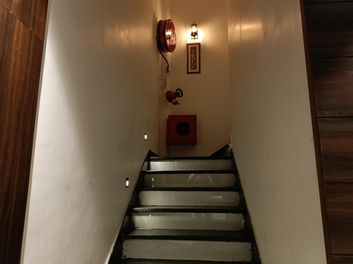 Hotel Vrinda Inn Udaipur Exteriör bild